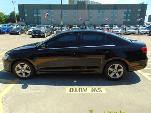 Used 2014 Volkswagen Jetta TDI image 4
