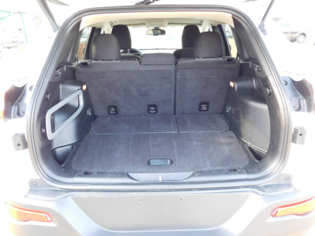Used 2014 Jeep Cherokee 4WD Latitude image 7
