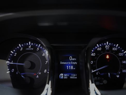 Used 2013 Toyota Avalon XLE Touring FWD image 25