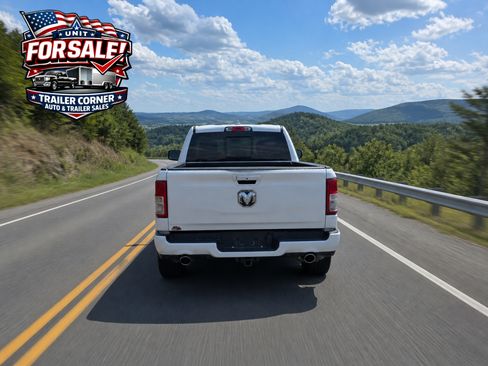 Used 2019 RAM 1500 4x4 Crew Cab Big Horn image 6