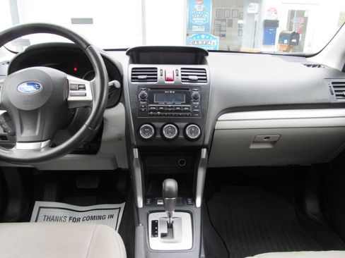 Used 2014 Subaru Forester 2.5i Limited image 19
