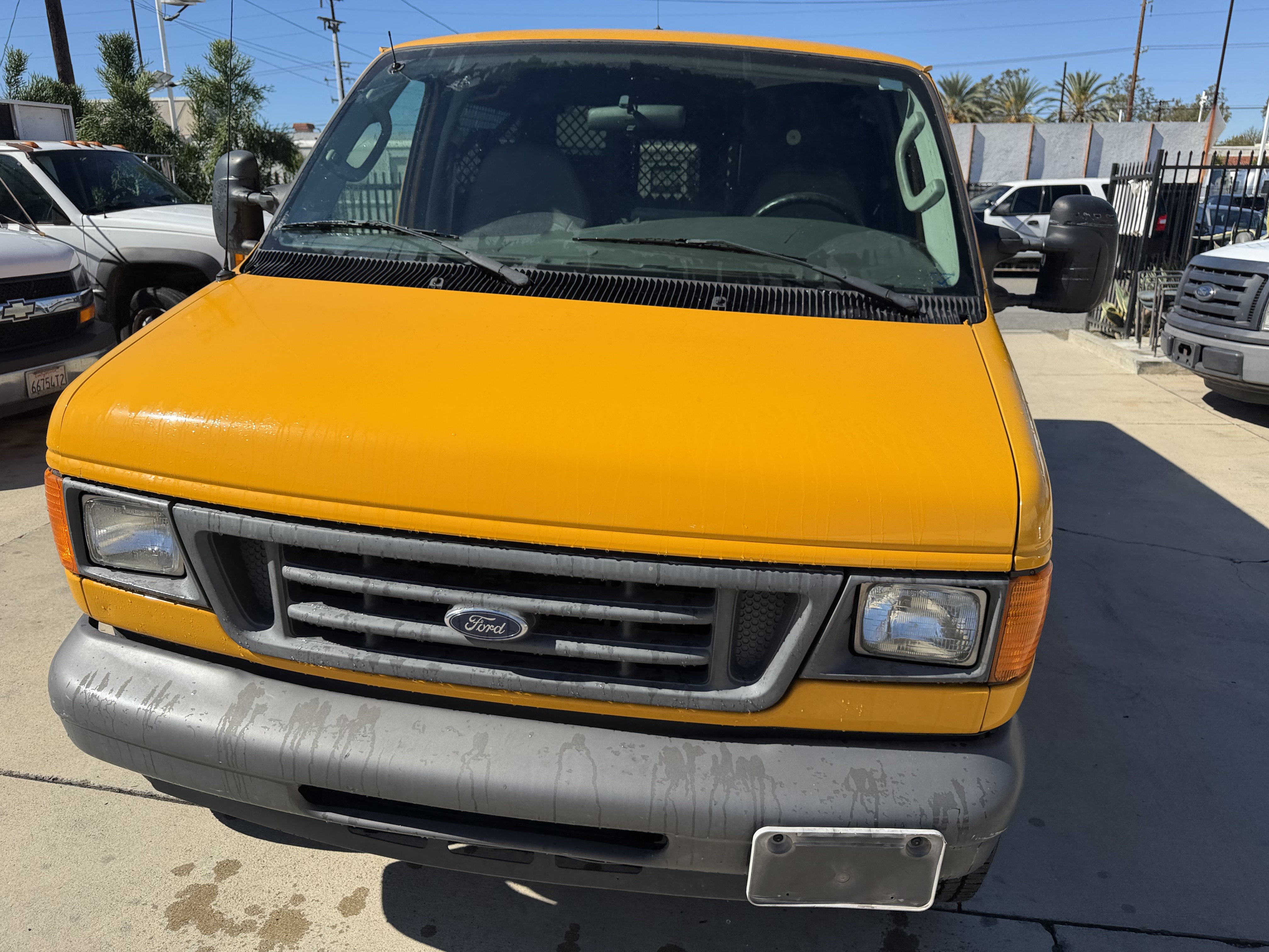 Used 2007 Ford E-250 and Econoline 250 UNAVAIL RWD image 2