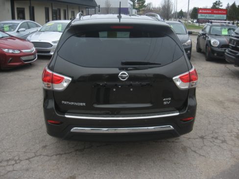 Used 2015 Nissan Pathfinder image 5
