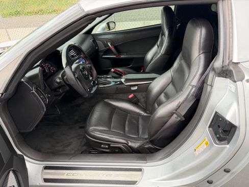 Used 2009 Chevrolet Corvette image 12