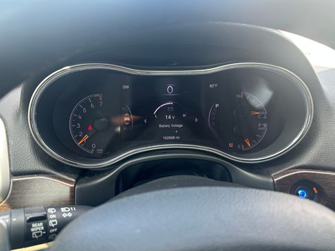 Used 2014 Jeep Grand Cherokee Laredo image 10