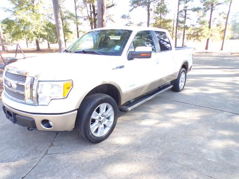 Used 2012 Ford F150 Lariat image 2