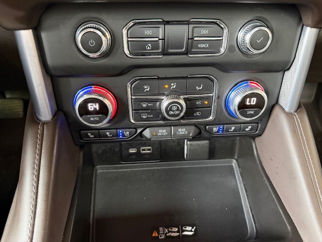 Used 2021 GMC Yukon 4WD SLT image 13