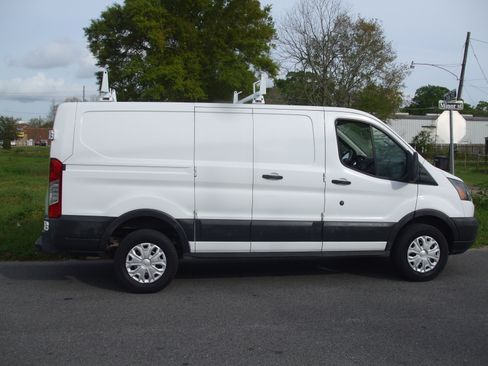 Used 2017 Ford Transit 150 LS RWD image 2