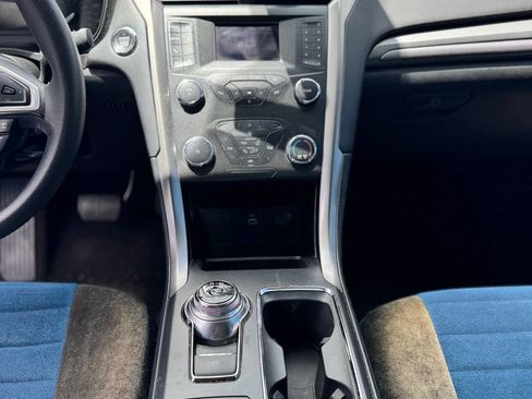 Used 2020 Ford Fusion S FWD image 8