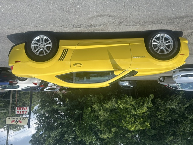 Used 2015 Chevrolet Camaro LS Coupe RWD image 2