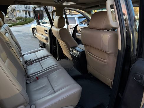 Used 2016 Toyota Sequoia Limited image 19