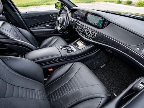 Used 2020 Mercedes-Benz S 560 4MATIC Sedan image 9