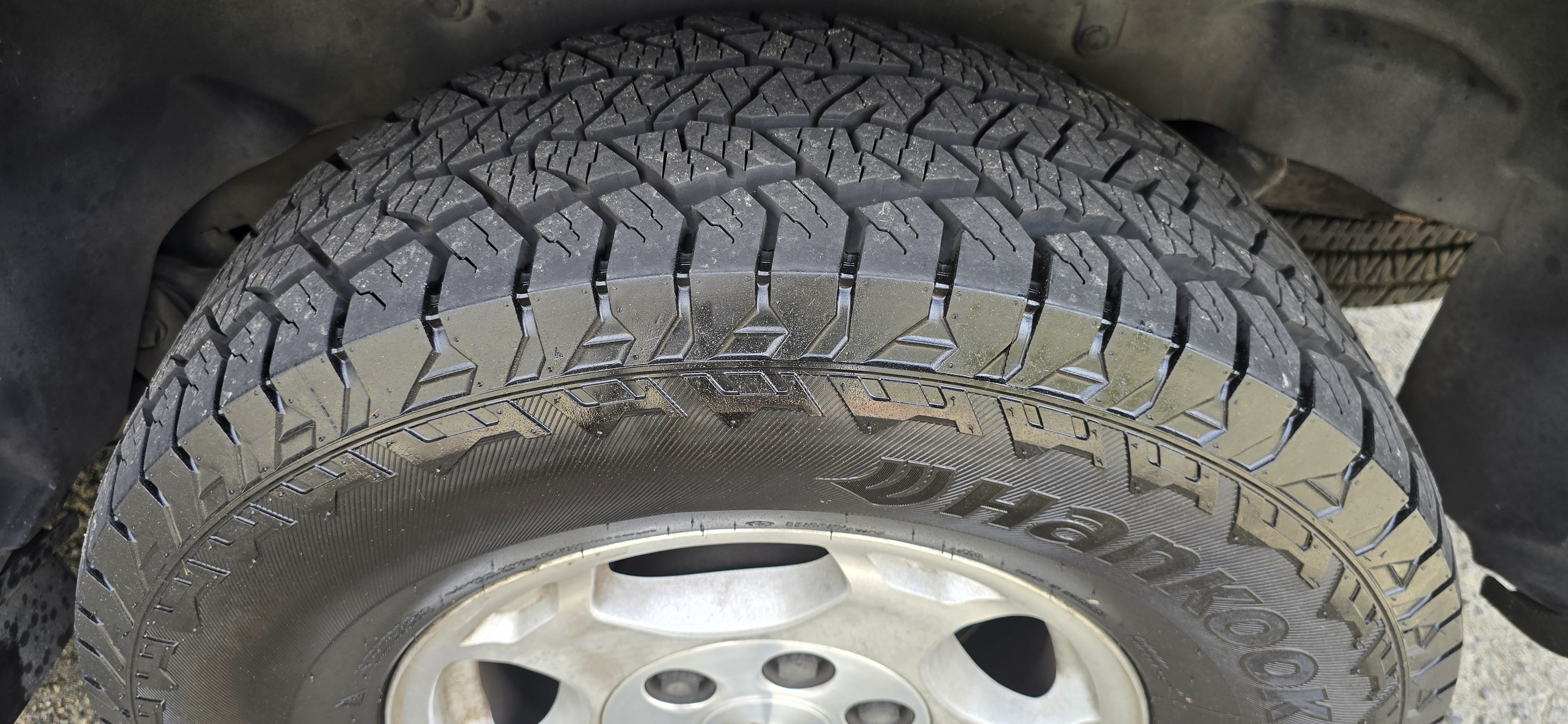 Used 2004 Chevrolet Tahoe 2WD image 42