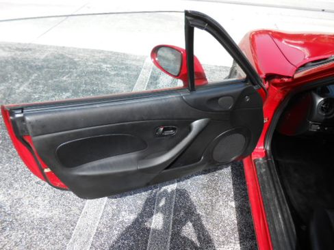 Used 2002 MAZDA MX-5 Miata RWD image 10