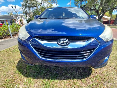 Used 2011 Hyundai Tucson Limited image 2