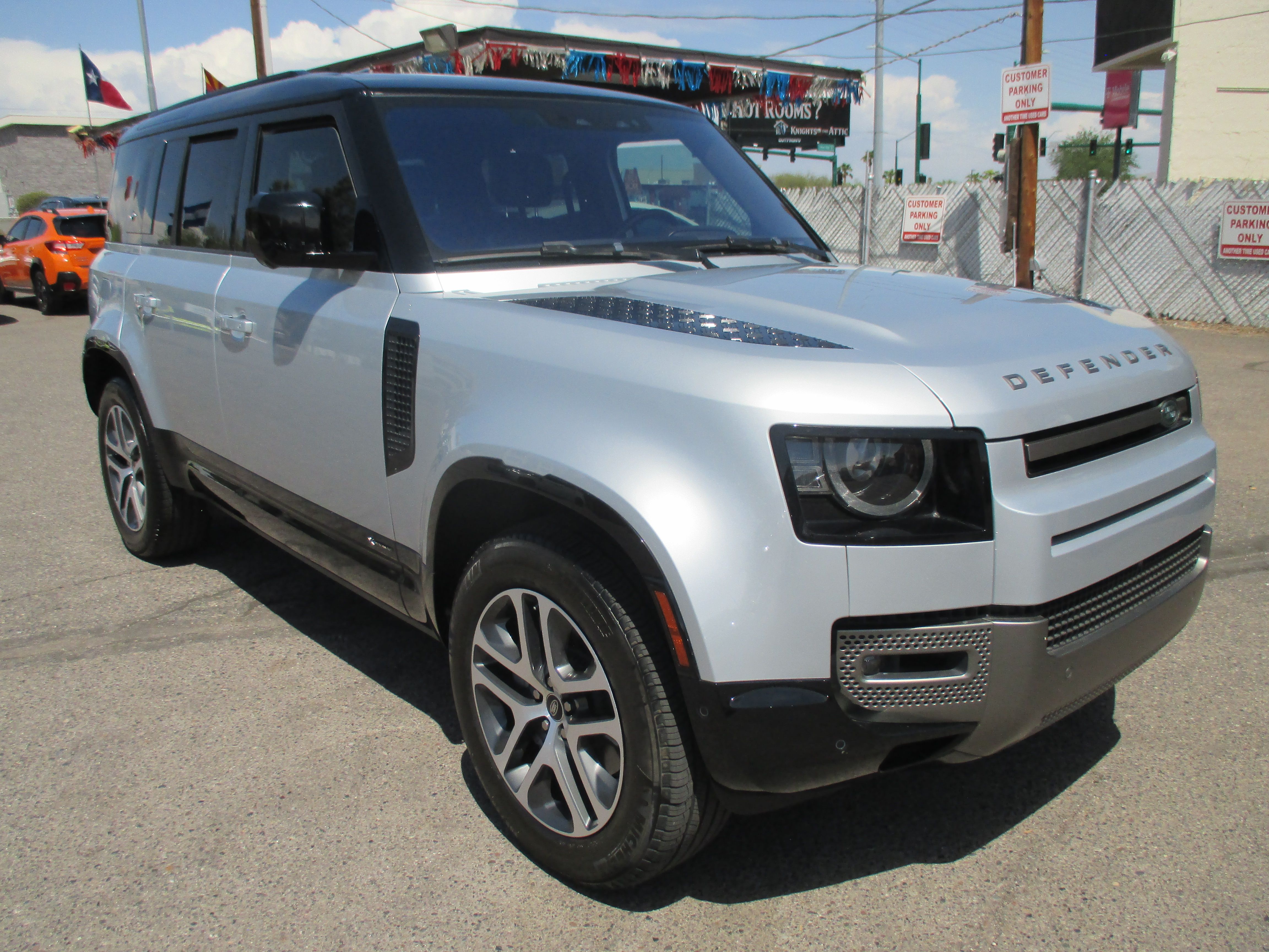 Used 2021 Land Rover Defender 110 X-Dynamic HSE AWD/4WD image 19