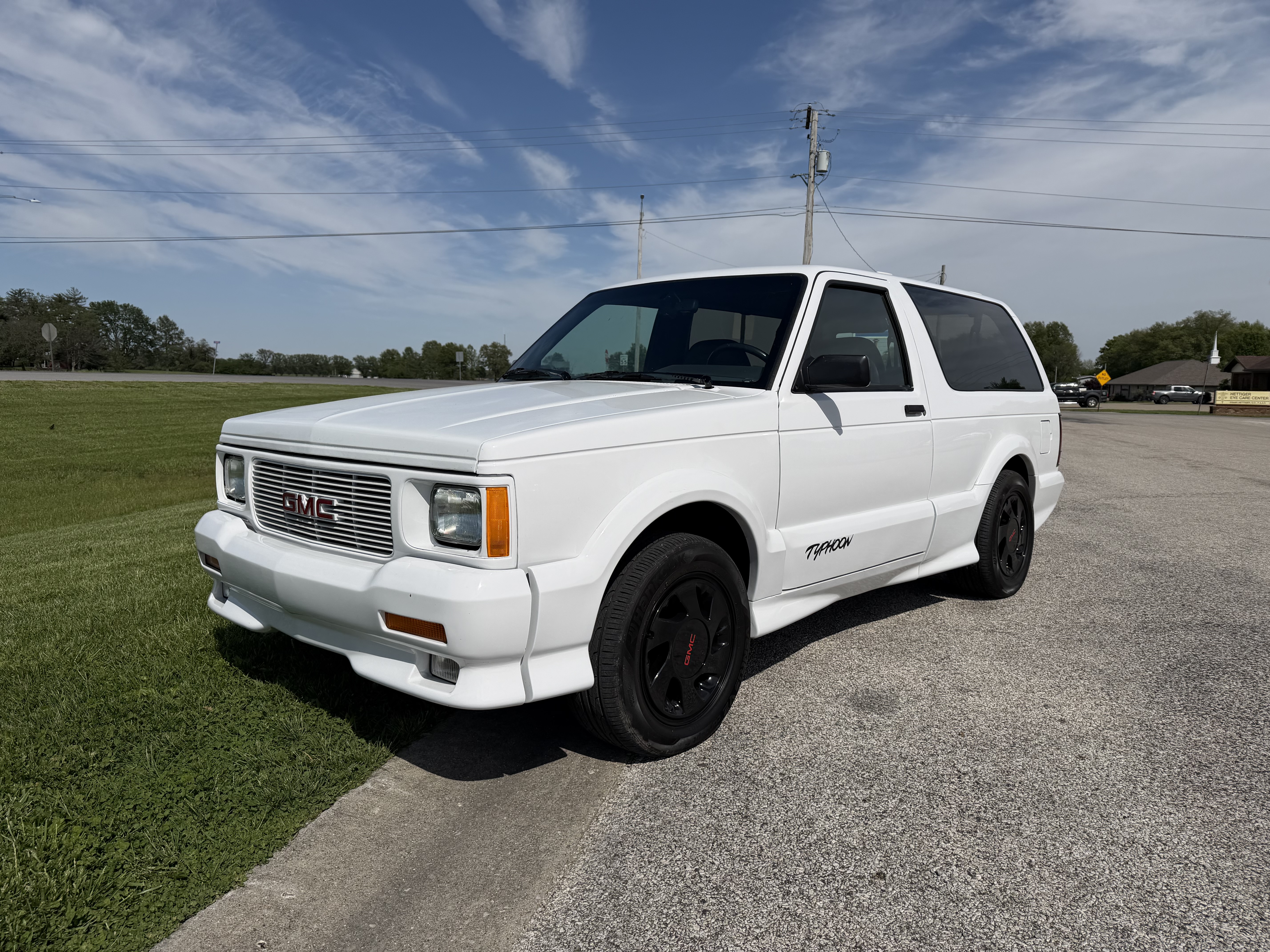 Used 1993 GMC Typhoon UNAVAIL AWD/4WD image 1
