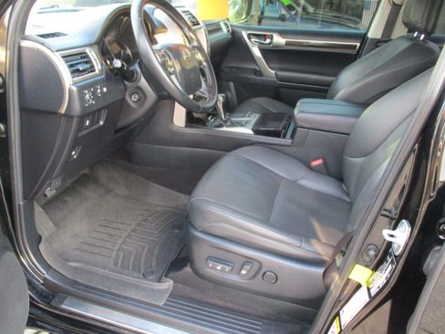 Used 2016 Lexus GX 460 Luxury image 19