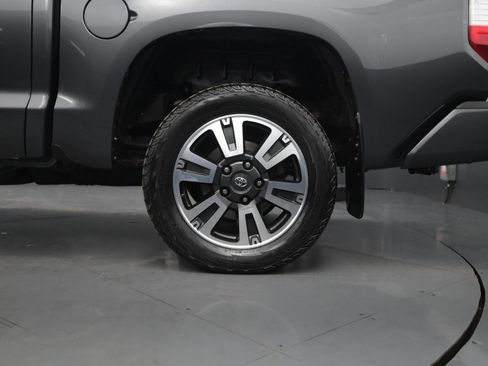 Used 2018 Toyota Tundra SR5 image 14