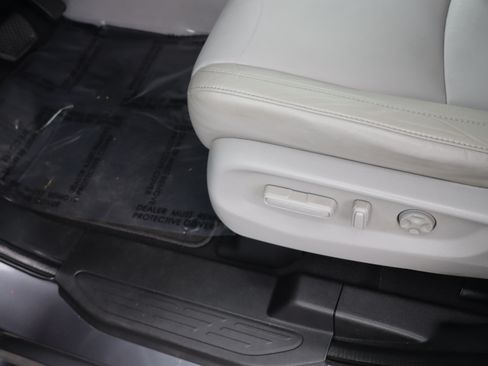 Used 2018 Honda Odyssey Touring image 20