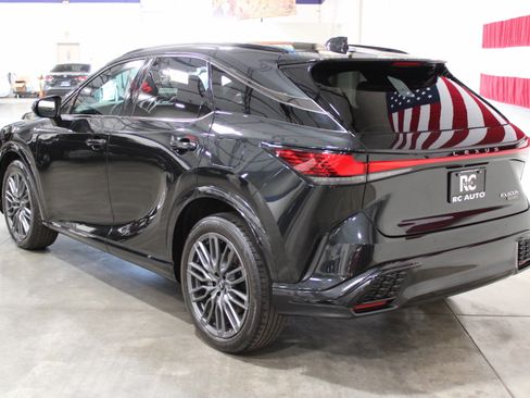 Used 2023 Lexus RX 500h AWD F Sport image 3