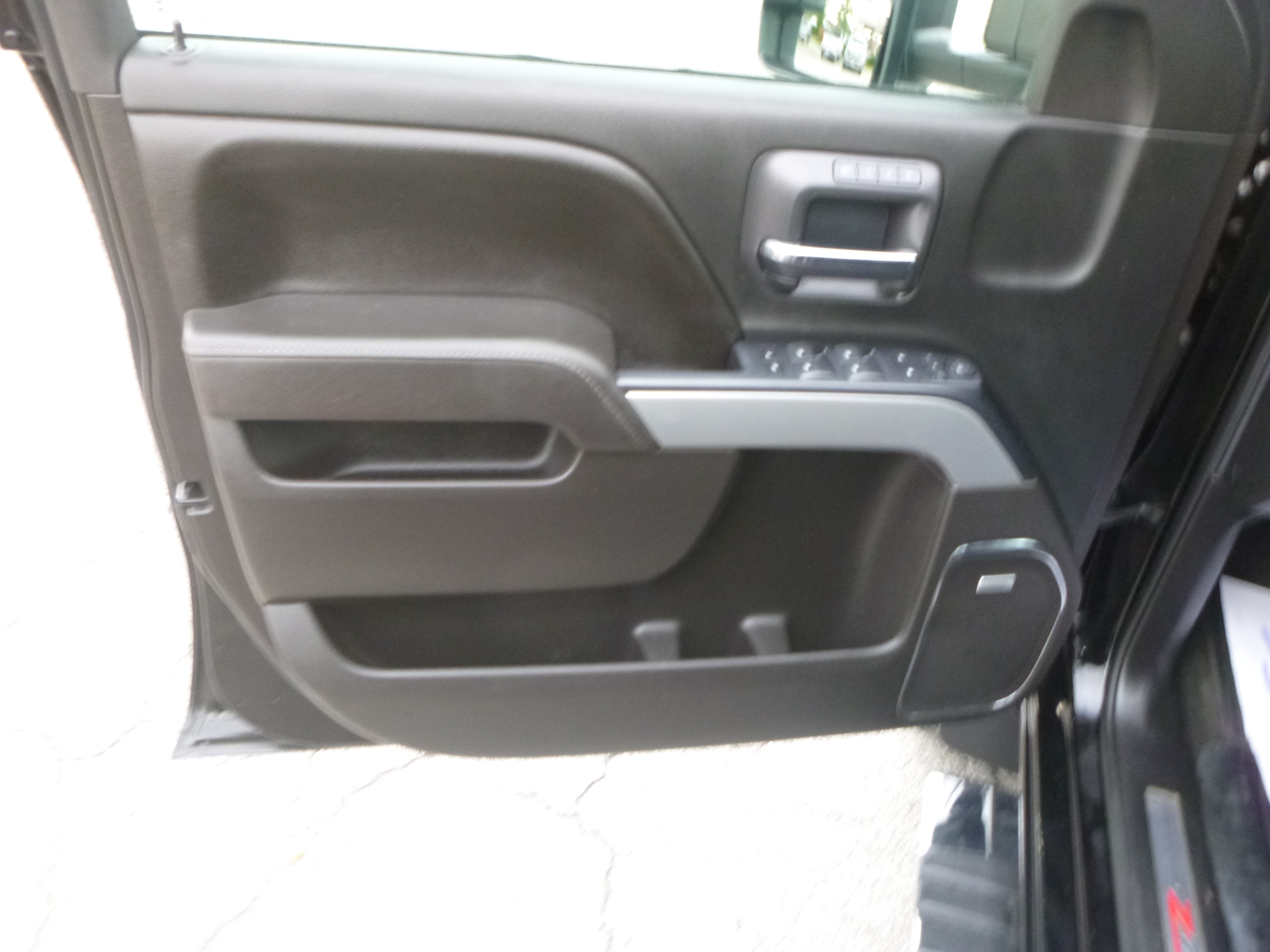 Used 2016 Chevrolet Silverado 2500 4x4 Crew Cab LTZ image 14