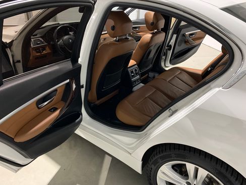 Used 2017 BMW 330i xDrive w/ Driver Assist image 14