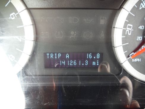 Used 2011 Ford Escape 2WD Limited image 4
