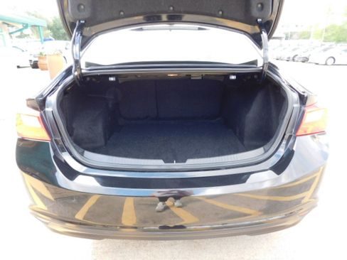 Used 2017 Chevrolet Malibu LS image 7