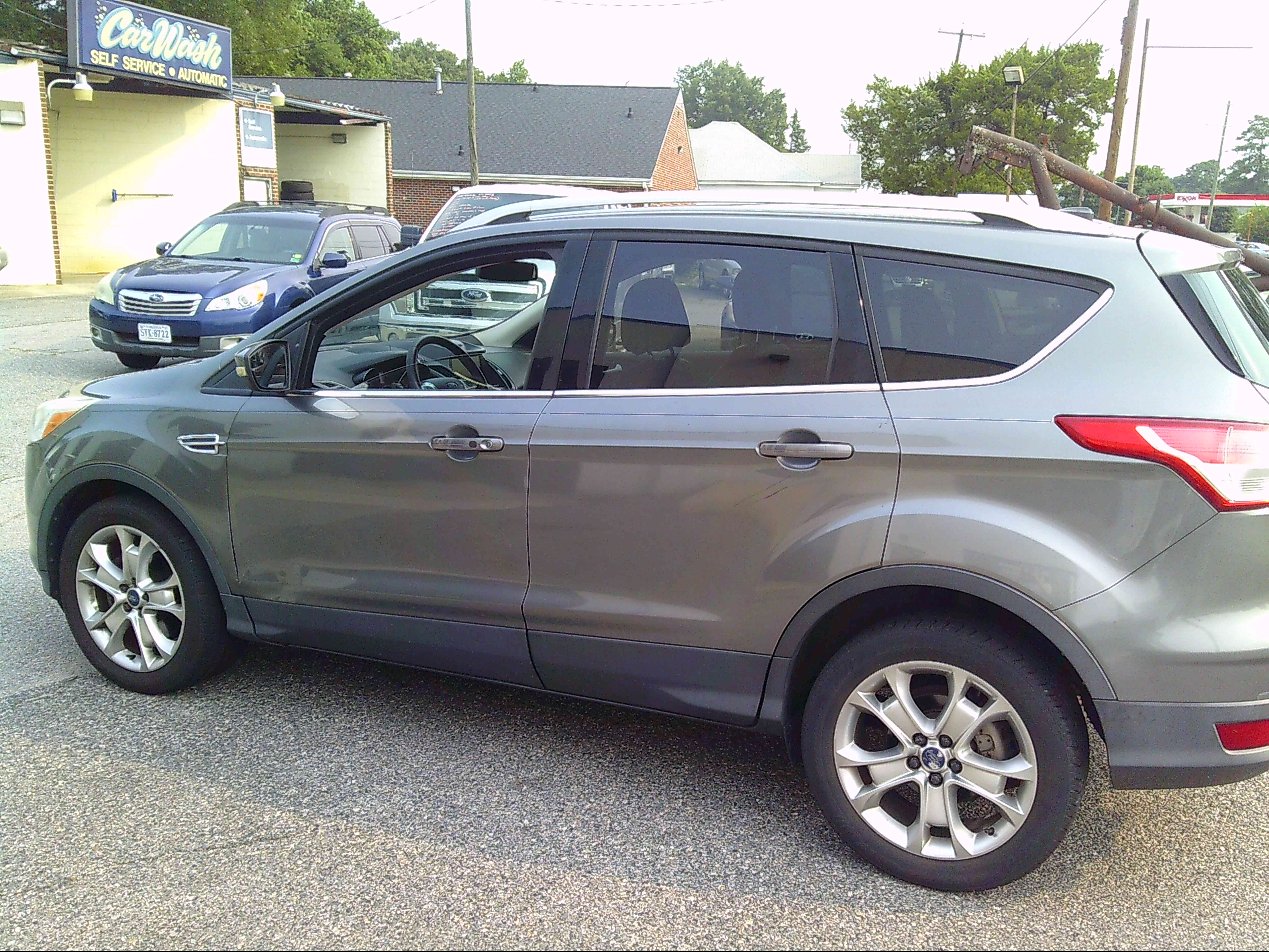 Used 2014 Ford Escape 4WD Titanium image 3