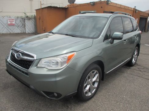 Used 2015 Subaru Forester 2.5i Touring AWD/4WD image 4