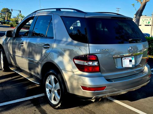 Used 2009 Mercedes-Benz ML 350 4MATIC image 4