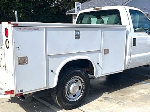 Used 2012 Ford F250 XL image 5