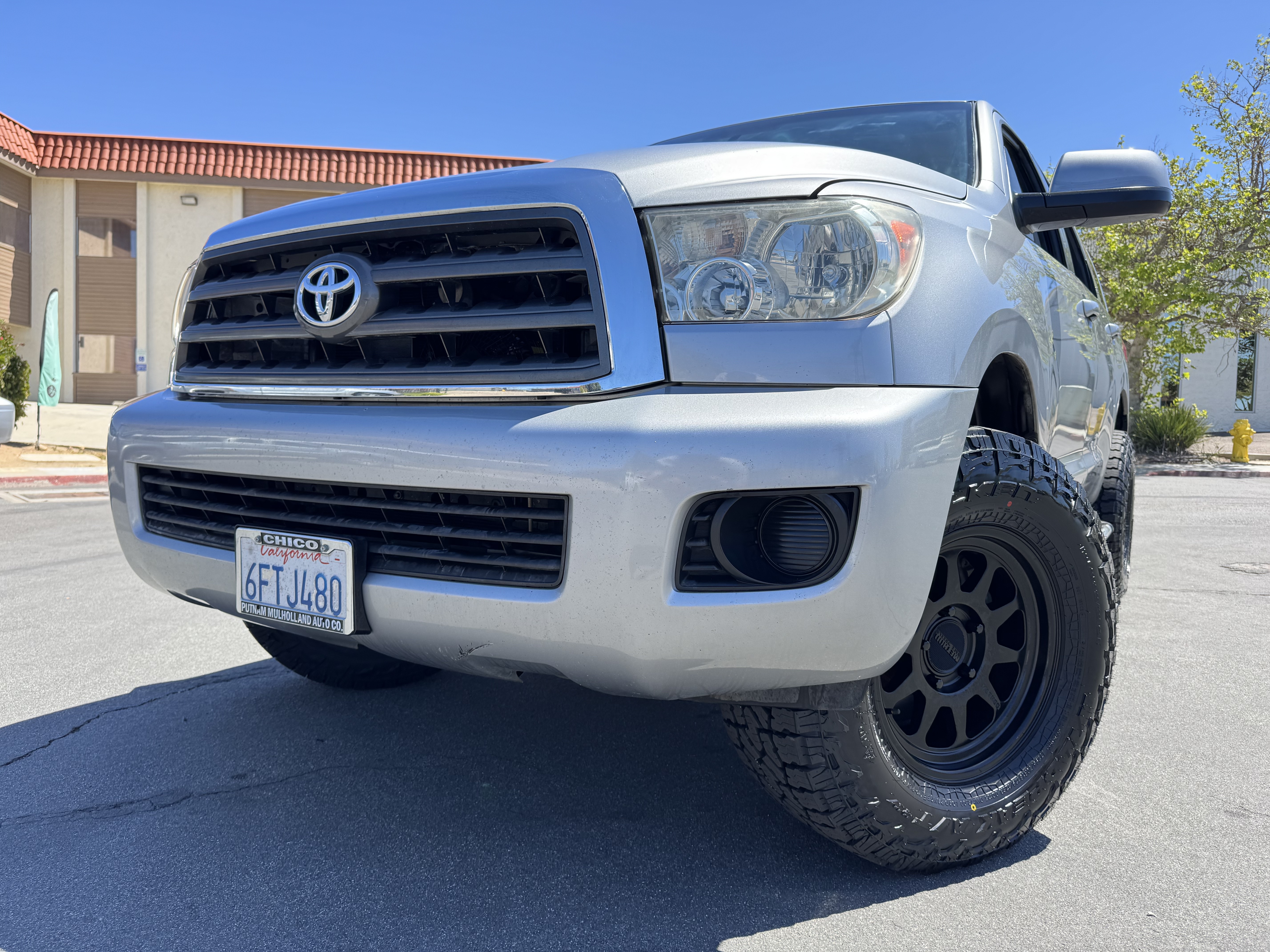 Used 2009 Toyota Sequoia SR5 RWD image 4