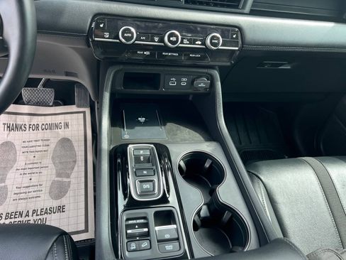 Used 2023 Honda Pilot EX-L image 22