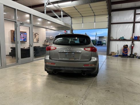 Used 2010 INFINITI EX35 image 7