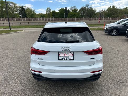 Used 2023 Audi Q3 quattro 2.0T Premium w/ S Line AWD/4WD image 7