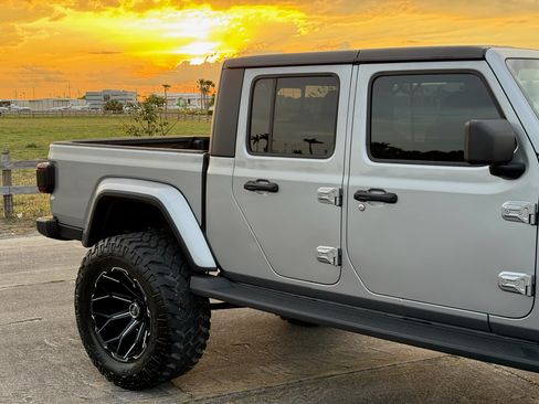 Used 2021 Jeep Gladiator Sport AWD/4WD image 52