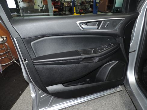 Used 2024 Ford Edge SEL image 35