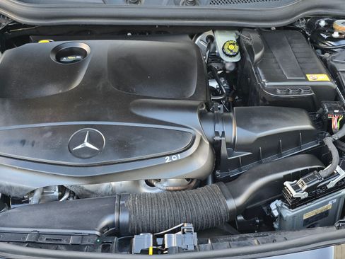 Used 2014 Mercedes-Benz CLA 250 image 32