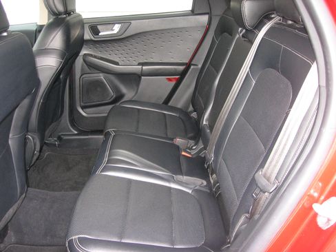 Used 2020 Ford Escape FWD SEL image 7