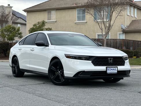 Used 2024 Honda Accord Sport-L image 6