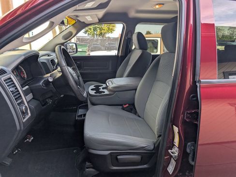 Used 2017 RAM 1500 ST image 7