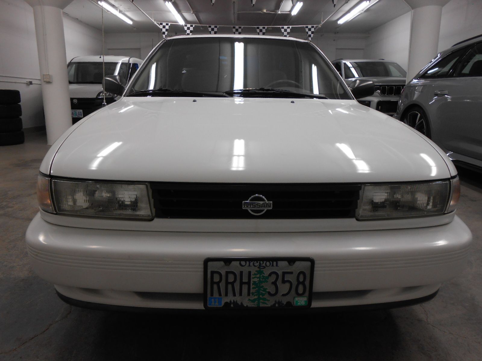 Used 1991 Nissan Sentra XE FWD image 3
