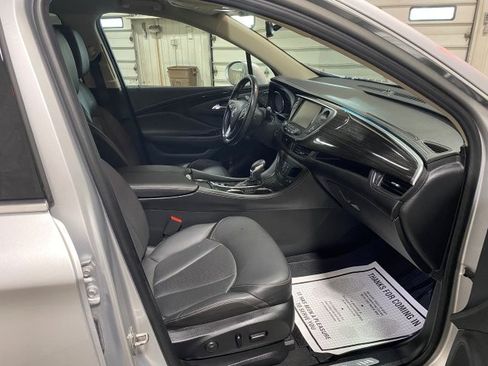 Used 2018 Buick Envision FWD Essence image 27