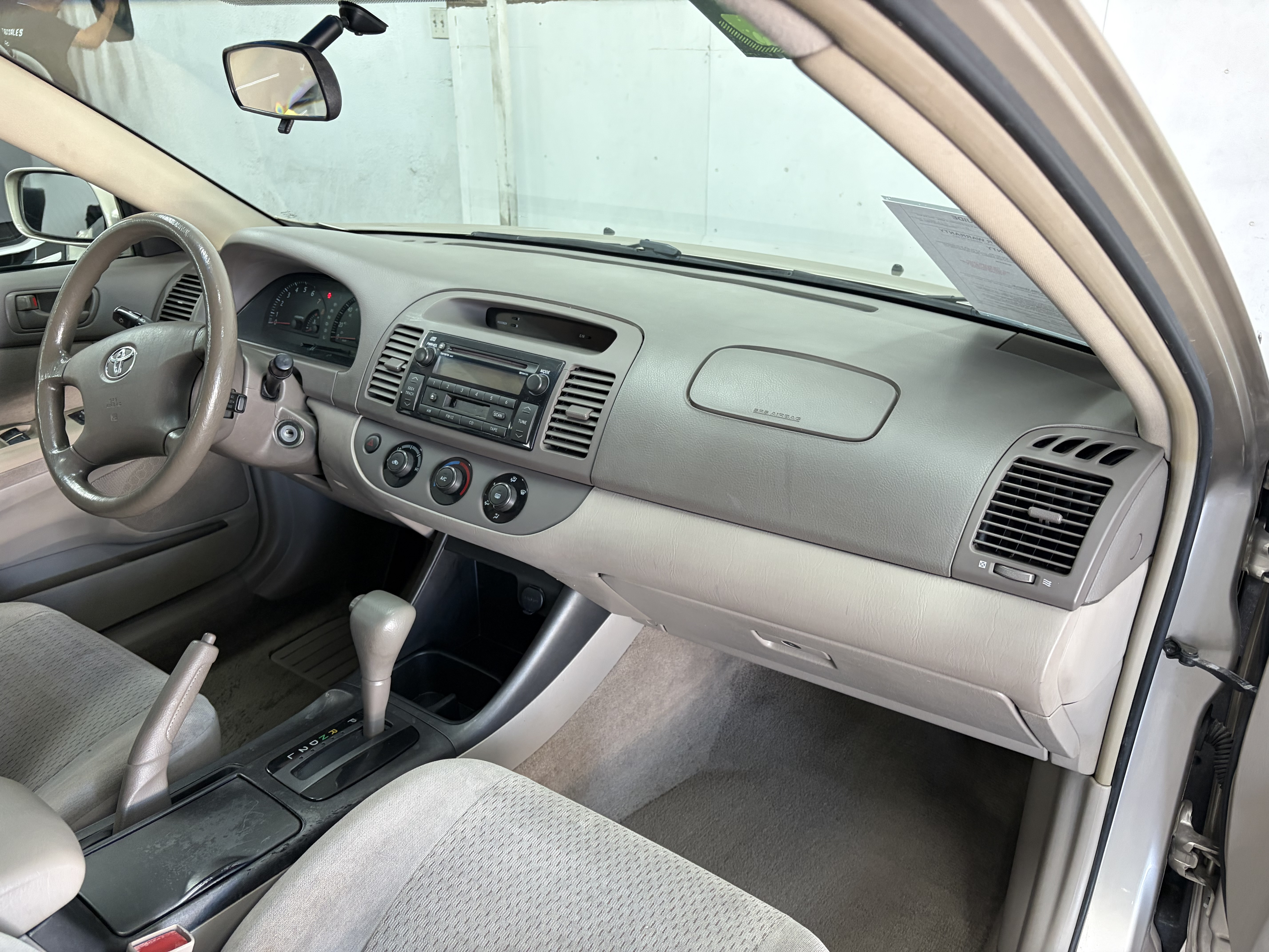 Used 2002 Toyota Camry LE Sedan FWD image 14