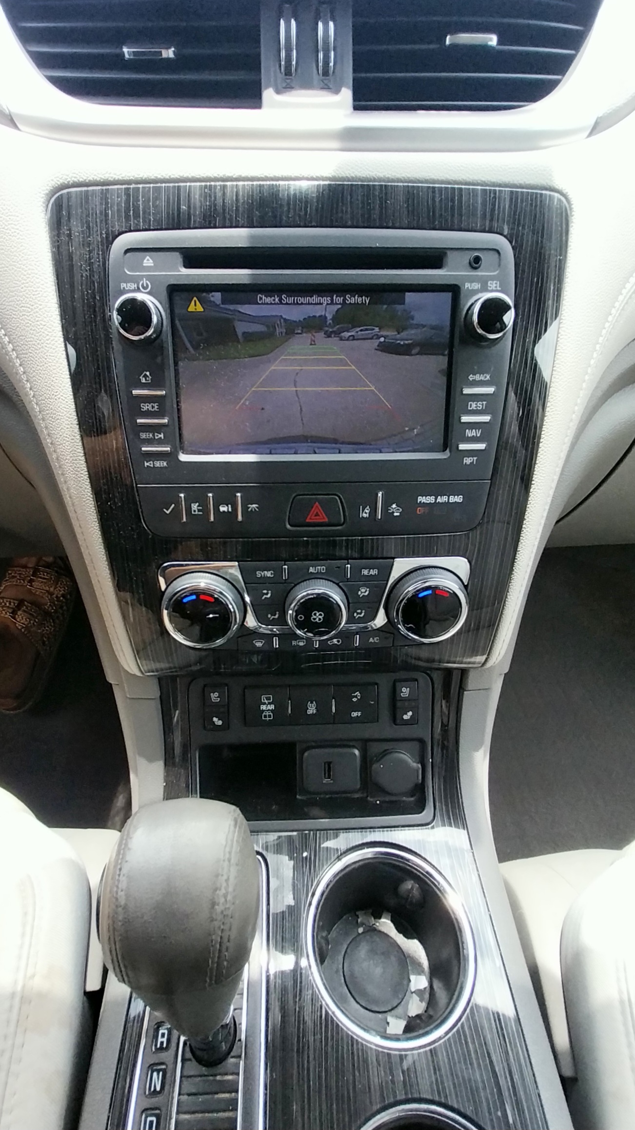Used 2015 Chevrolet Traverse AWD LTZ image 17