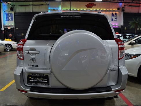 Used 2011 Toyota RAV4 Limited image 9