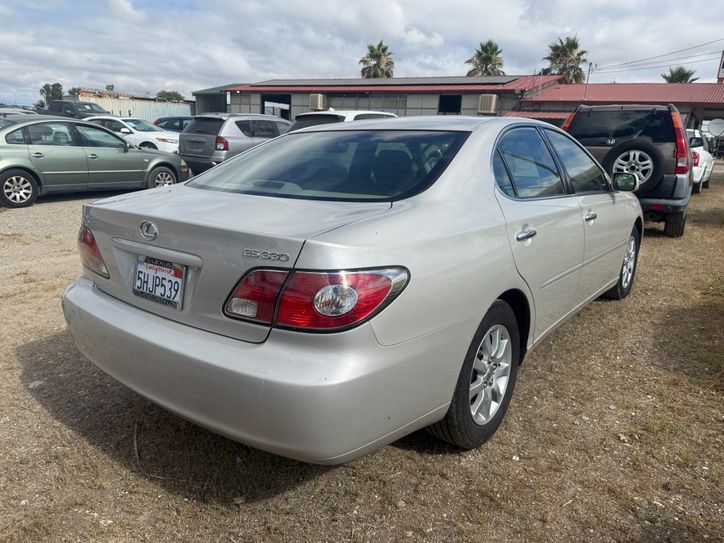 Used 2004 Lexus ES 330 UNAVAIL FWD image 9