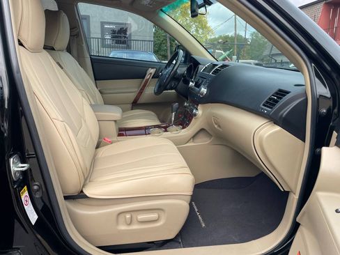 Used 2011 Toyota Highlander Limited image 17